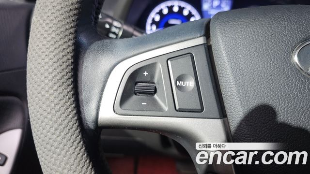 Hyundai Accent 2017 — photo 27