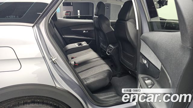 Peugeot 3008 2018 — photo 17