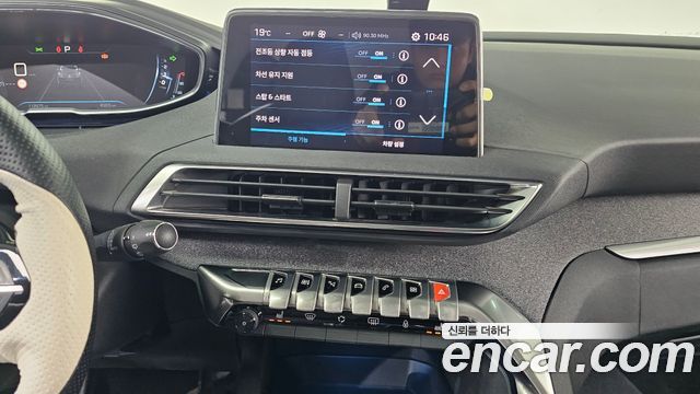Peugeot 3008 2018 — photo 19