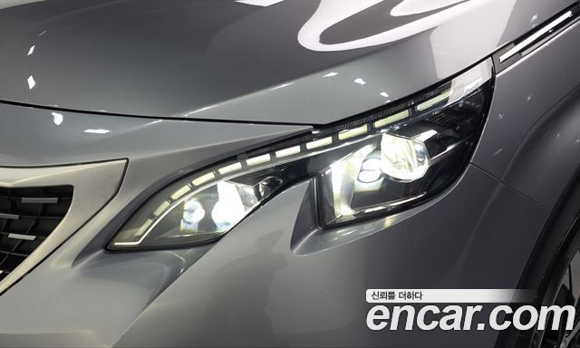 Peugeot 3008 2018 — photo 8
