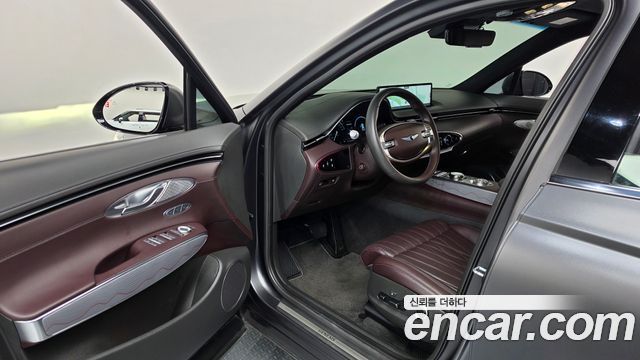 Genesis GV70 2021 — photo 13