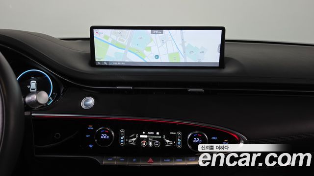 Genesis GV70 2021 — photo 18