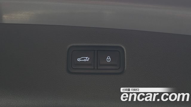 Genesis GV70 2021 — photo 21
