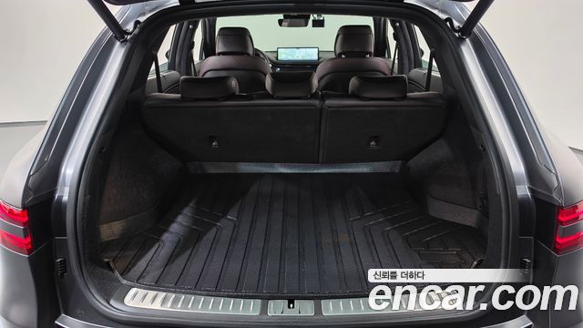 Genesis GV70 2021 — photo 22