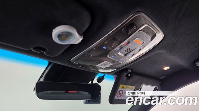 Genesis GV70 2021 — photo 25