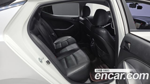 Kia K5 2014 — photo 17