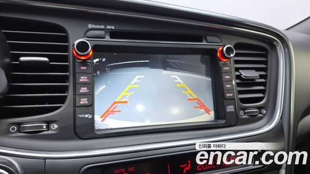 Kia K5 2014 — photo 21