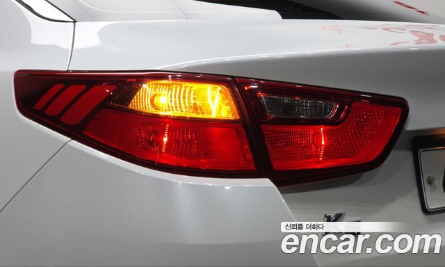 Kia K5 2014 — photo 9