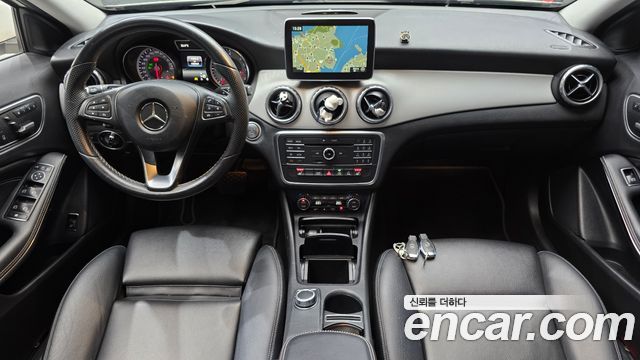 Mercedes-Benz GLA-Class 2016 — photo 7