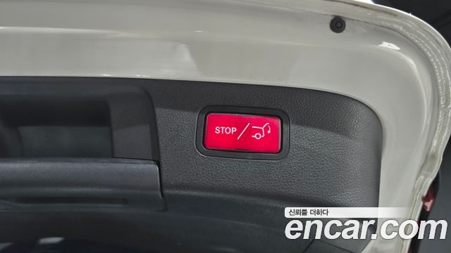 Mercedes-Benz GLA-Class 2016 — photo 20