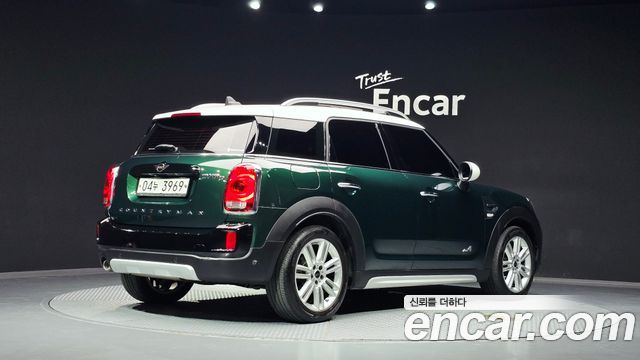 Mini Countryman 2019 — photo 2