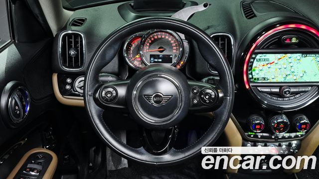 Mini Countryman 2019 — photo 13