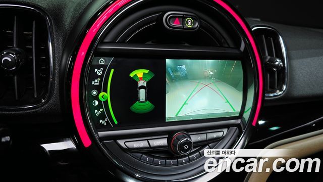 Mini Countryman 2019 — photo 17