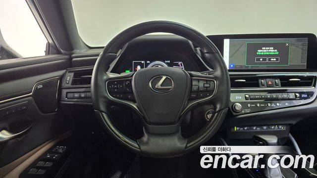 Lexus ES 2024 — photo 18