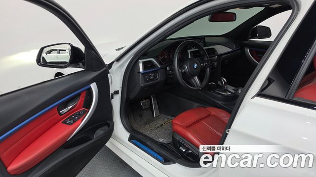 BMW 3-Series 2017 — photo 13