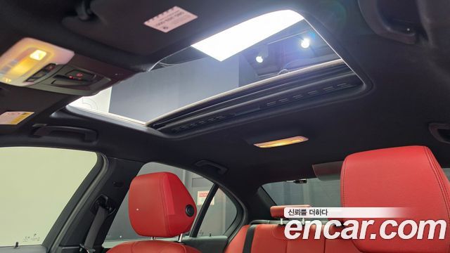 BMW 3-Series 2017 — photo 22