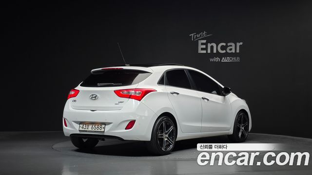 Hyundai i30 2012 — photo 2