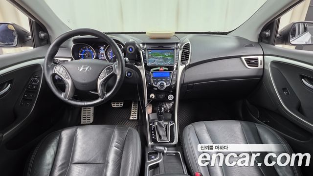 Hyundai i30 2012 — photo 10