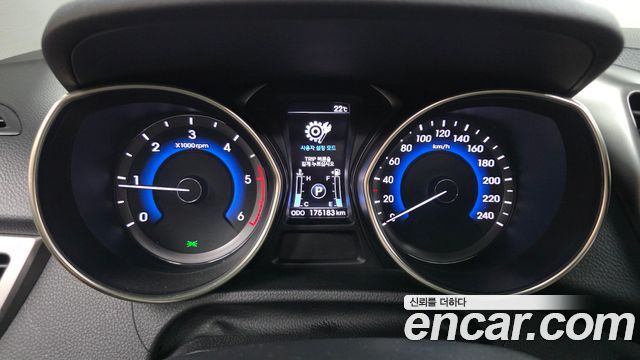 Hyundai i30 2012 — photo 11