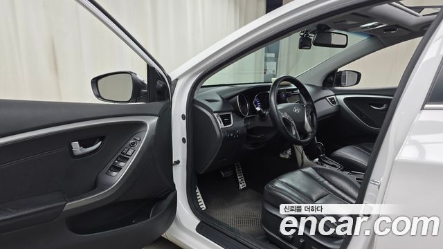 Hyundai i30 2012 — photo 13