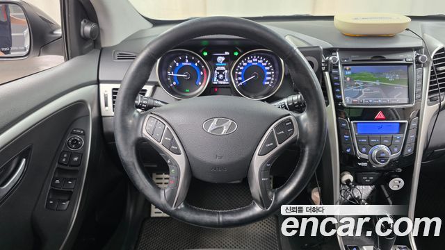 Hyundai i30 2012 — photo 20