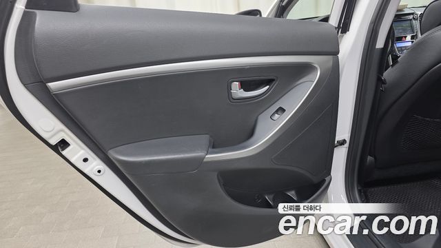 Hyundai i30 2012 — photo 15