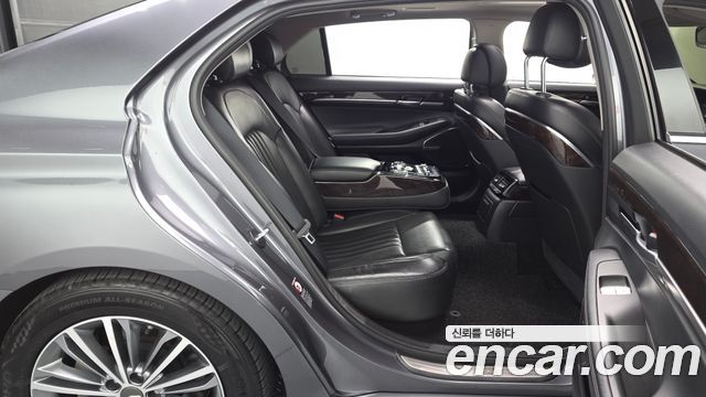 Genesis EQ900 2016 — photo 17