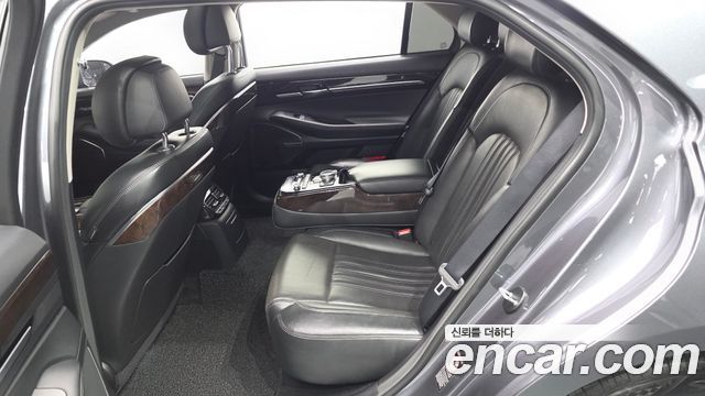 Genesis EQ900 2016 — photo 18
