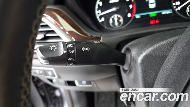 Genesis EQ900 2016 — photo 27