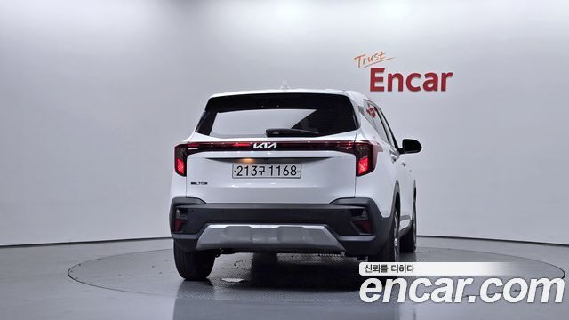 Kia Seltos 2023 — photo 4