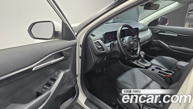 Kia Seltos 2023 — photo 13