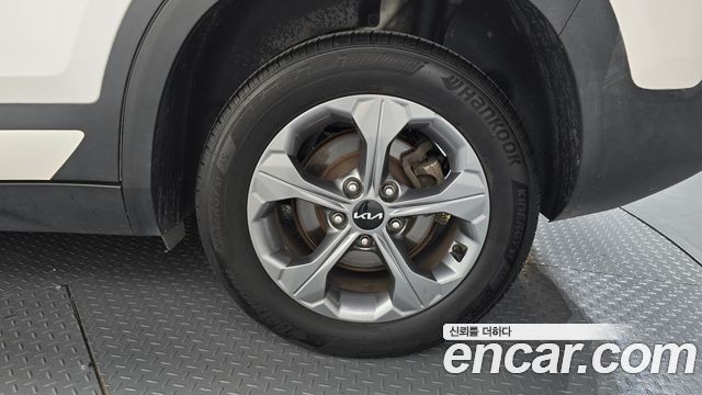 Kia Seltos 2023 — photo 7