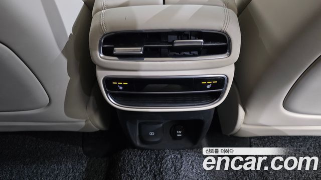 Genesis GV80 2020 — photo 25