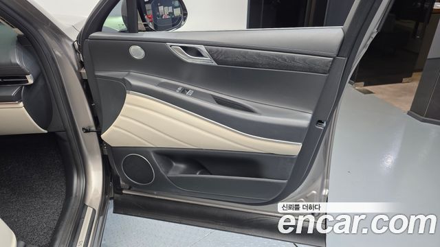 Genesis GV80 2020 — photo 15