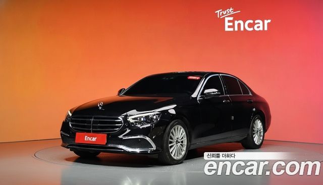 Mercedes-Benz E-Class 2021 — photo 1