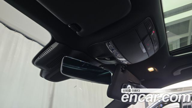 Mercedes-Benz E-Class 2021 — photo 27