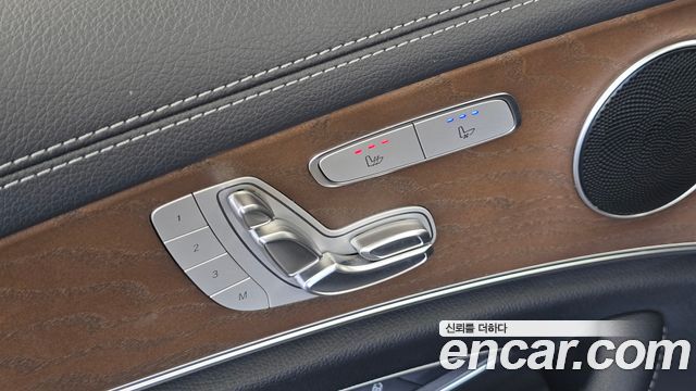 Mercedes-Benz E-Class 2021 — photo 29