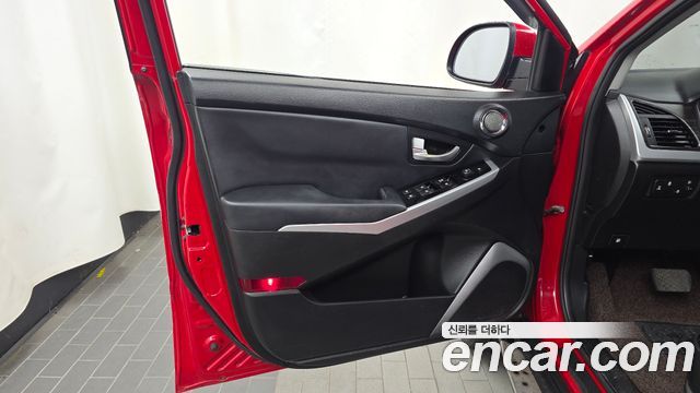 KG Mobility KORANDO 2015 — photo 14