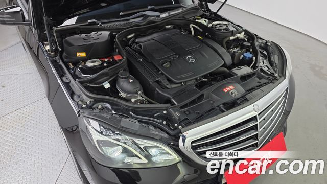 Mercedes-Benz E-Class 2016 — photo 6