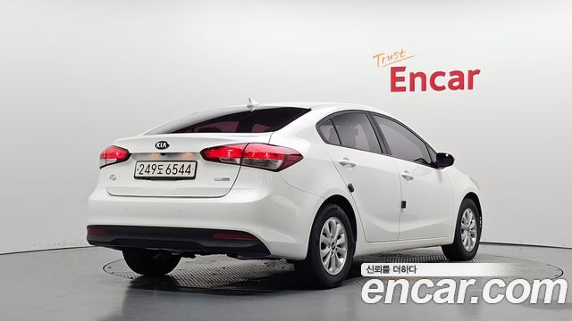 Kia K3 2017 — photo 2