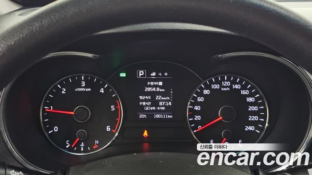 Kia K3 2017 — photo 8