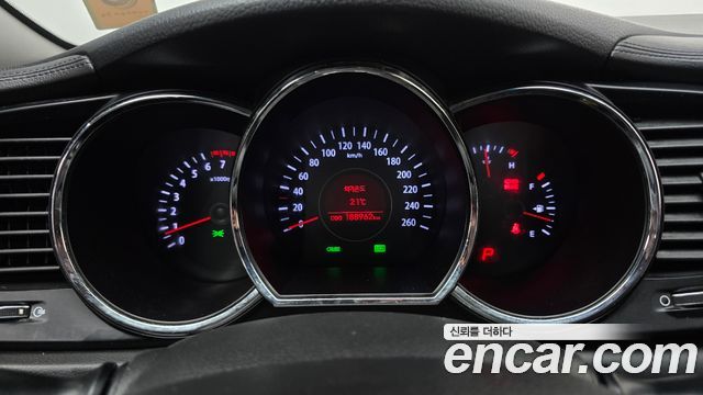 Kia K5 2013 — photo 8