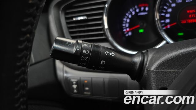 Kia K5 2013 — photo 18