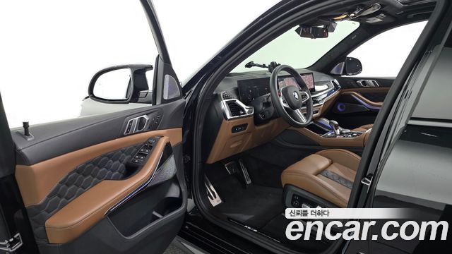 BMW X5M 2026 — photo 10