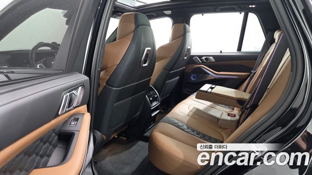 BMW X5M 2026 — photo 11