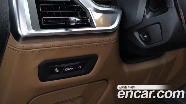 BMW X5M 2026 — photo 15