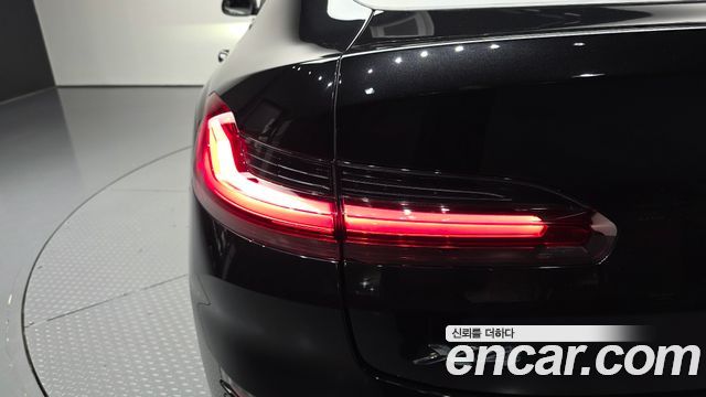 BMW X4 2025 — photo 9