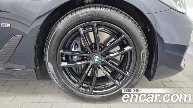 BMW 5-Series 2021 — photo 7