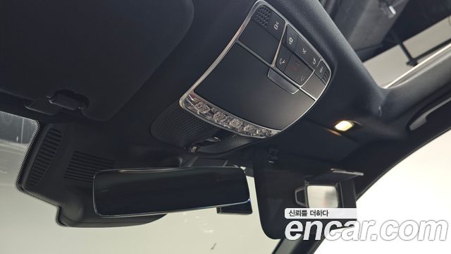 Mercedes-Benz S-Class 2018 — photo 36