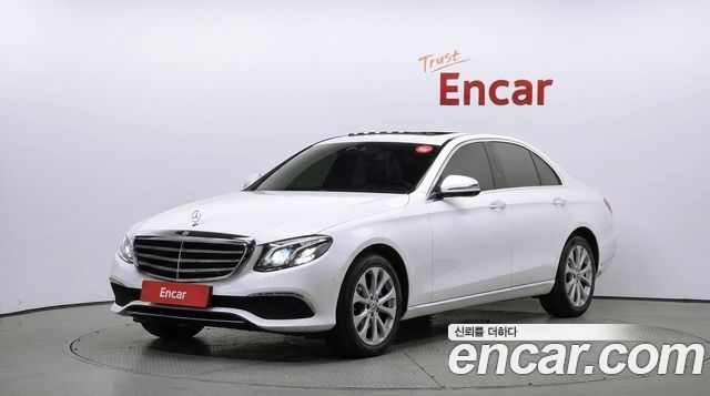 Mercedes-Benz E-Class 2019 — photo 1